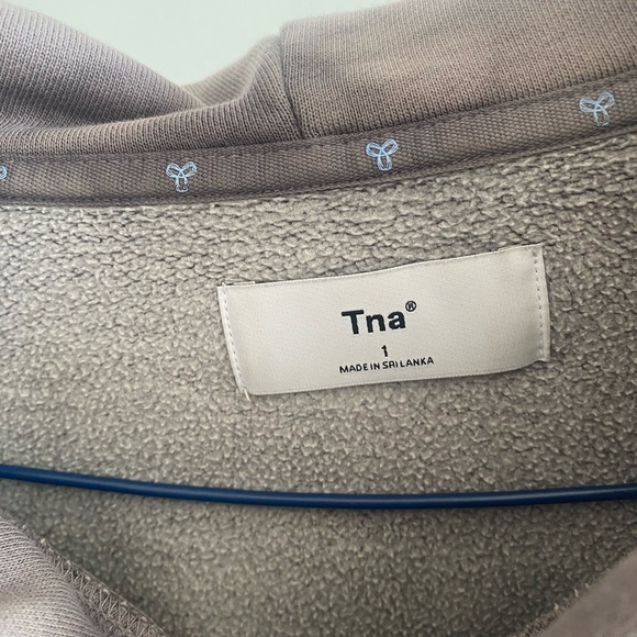 Aritzia tna hoodie - Picture 2 of 3